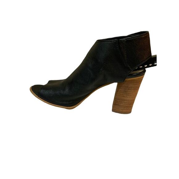 Steve Madden Sandal Women Size 5.5 Nonstop Black Leather Wrap Snap Open Peep Toe - Picture 6 of 12